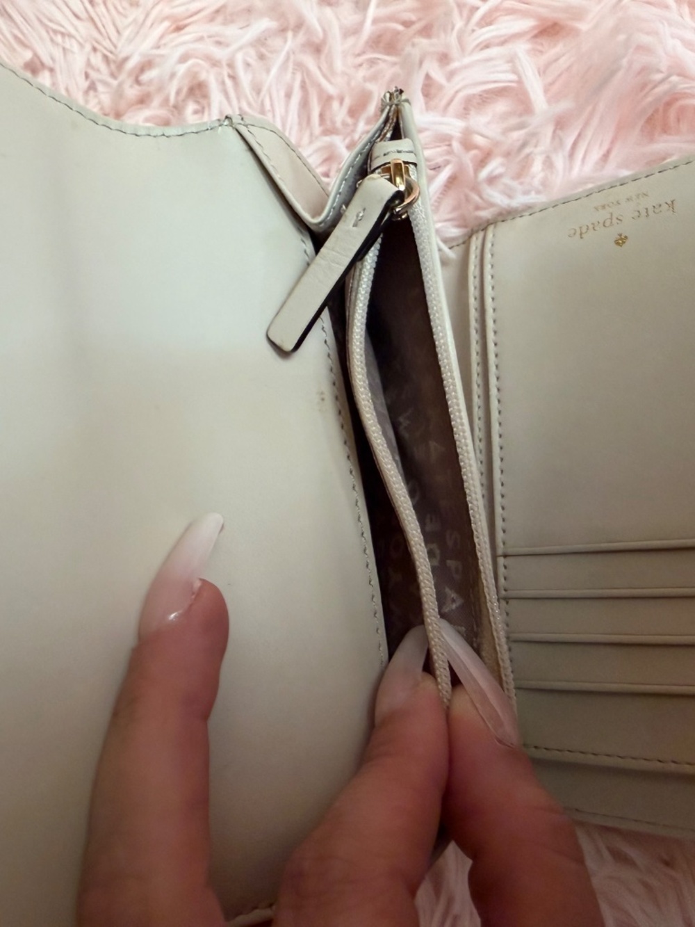 Kate Spade wallet - Picture 7 of 7